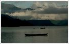 Pheva Lake, Pokhara - majc odrobin szczcia mona zobaczy masyw Annapurny i Machapucharre