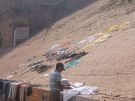Ganges: suszenie prania na brzegu