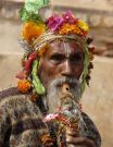 Indie: mężczyzna z fletem