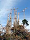 Sagrada Familia - sztandarowe dzieło Gaudiego znajduje się w ciąglej budowie od 1882 roku.