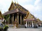 Bangkok - kompleks świątynny przy pałacu królewskim