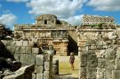 wrd staroytnych budowli Chichen Itza