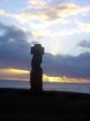 Oczy moai wykonywano z koralowca i wkładano tylko podczas obrzędów poświęconych kultowi przodków