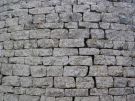 Ściana Wielkiego Ogrodzenia z granitowej cegły bez zaprawy