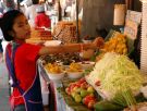 Stragan pełen smakołyków (Chatuchak Market)