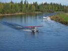 Lądowanie hydroplanu na rzece